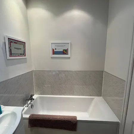 Views Over Harrogate - 2Bed Jade Suite & Parking Exterior photo