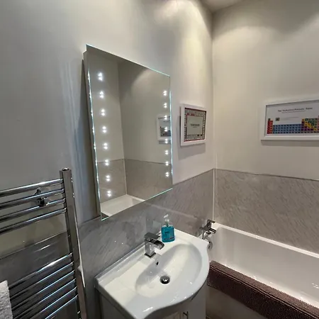 Views Over Harrogate - 2Bed Jade Suite & Parking Exterior photo
