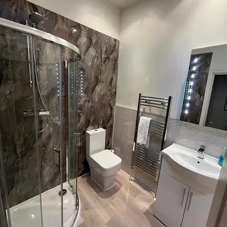 Views Over Harrogate - 2Bed Jade Suite & Parking Exterior photo