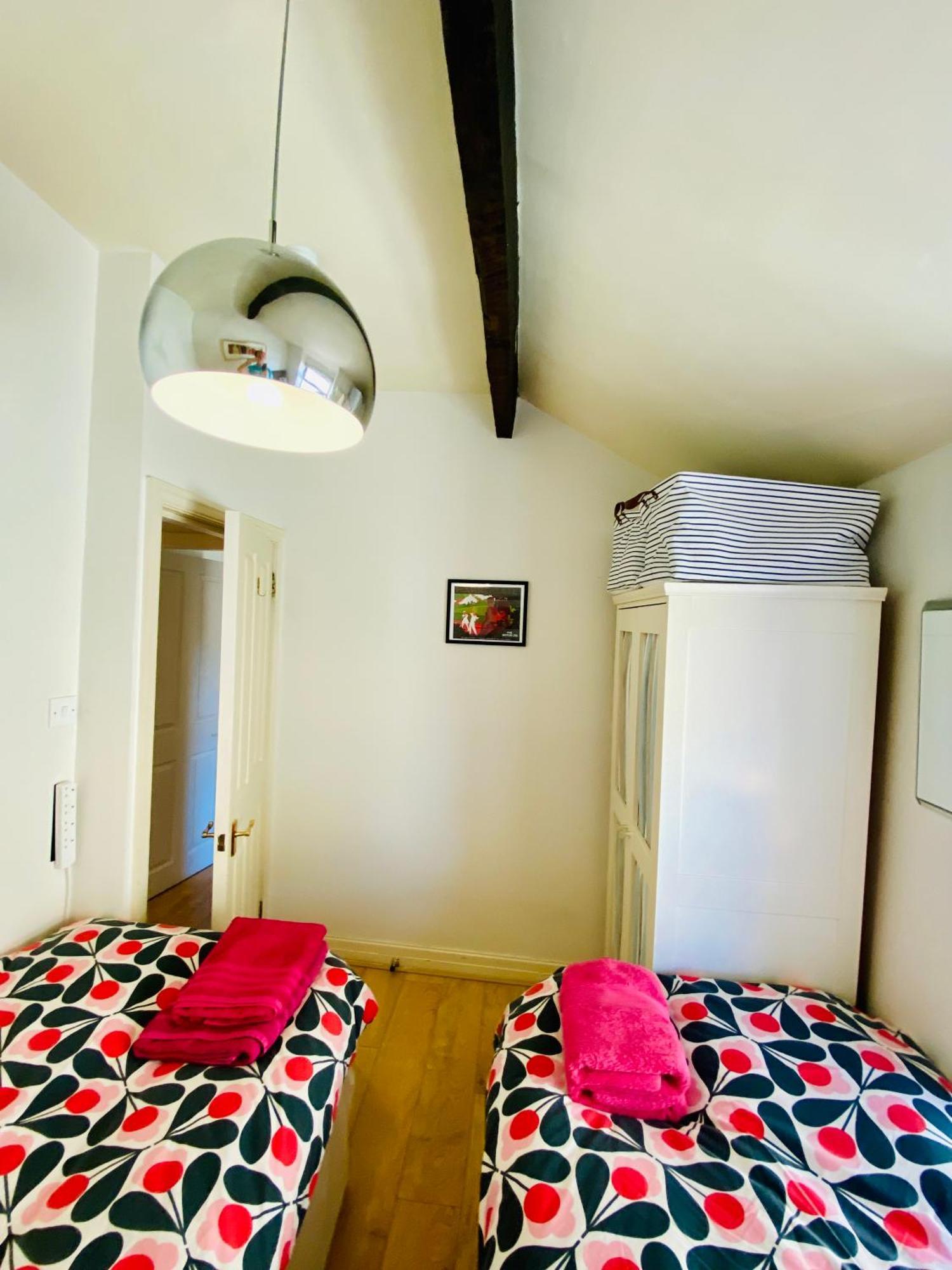 Views Over - 2bed Jade & Parking