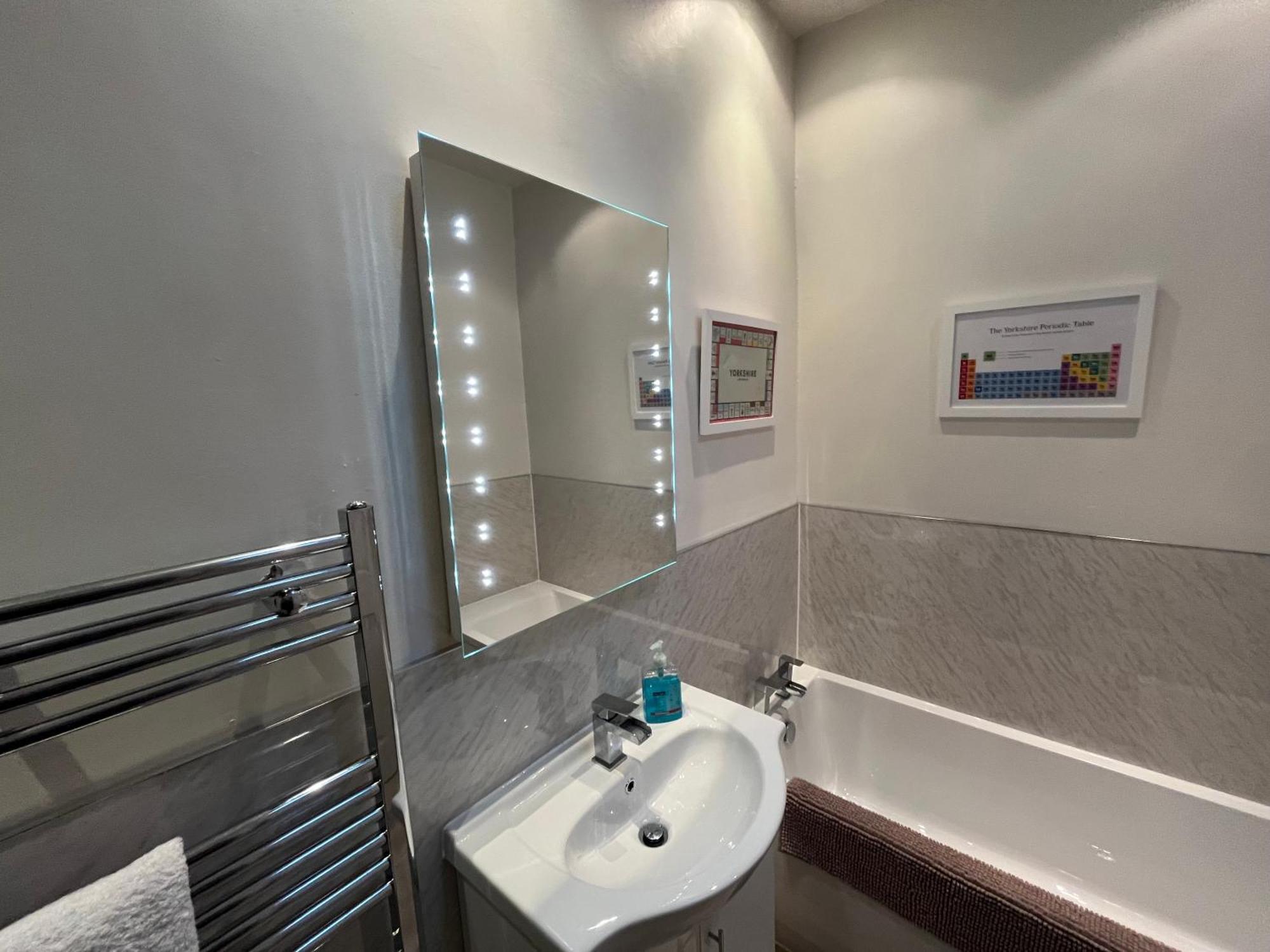 Апартаменты Views Over - 2bed Jade & Parking