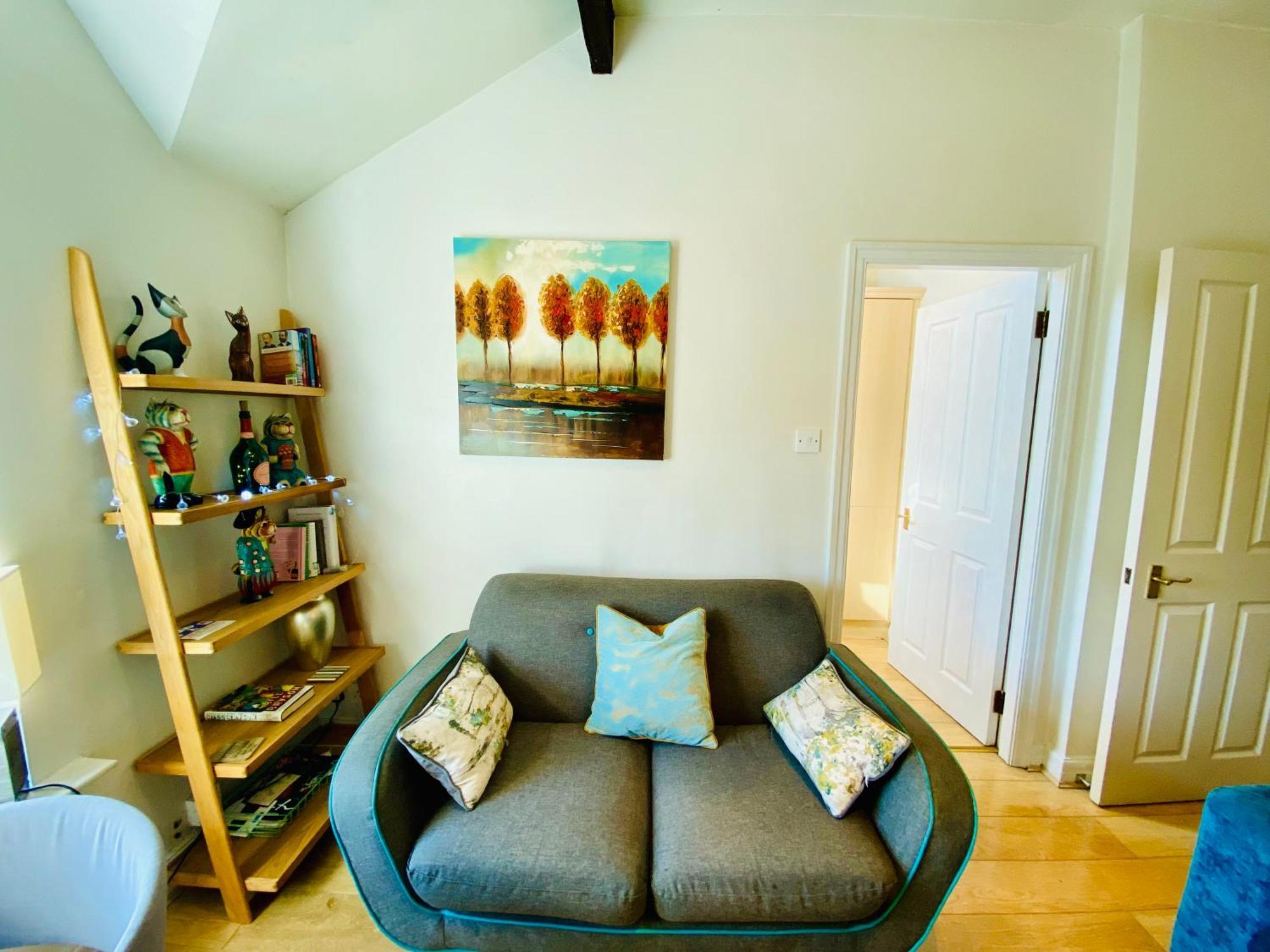 Views Over - 2bed Jade & Parking *
