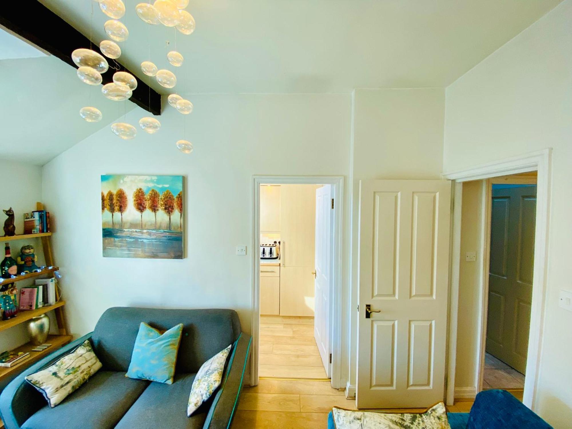 Views Over - 2bed Jade & Parking