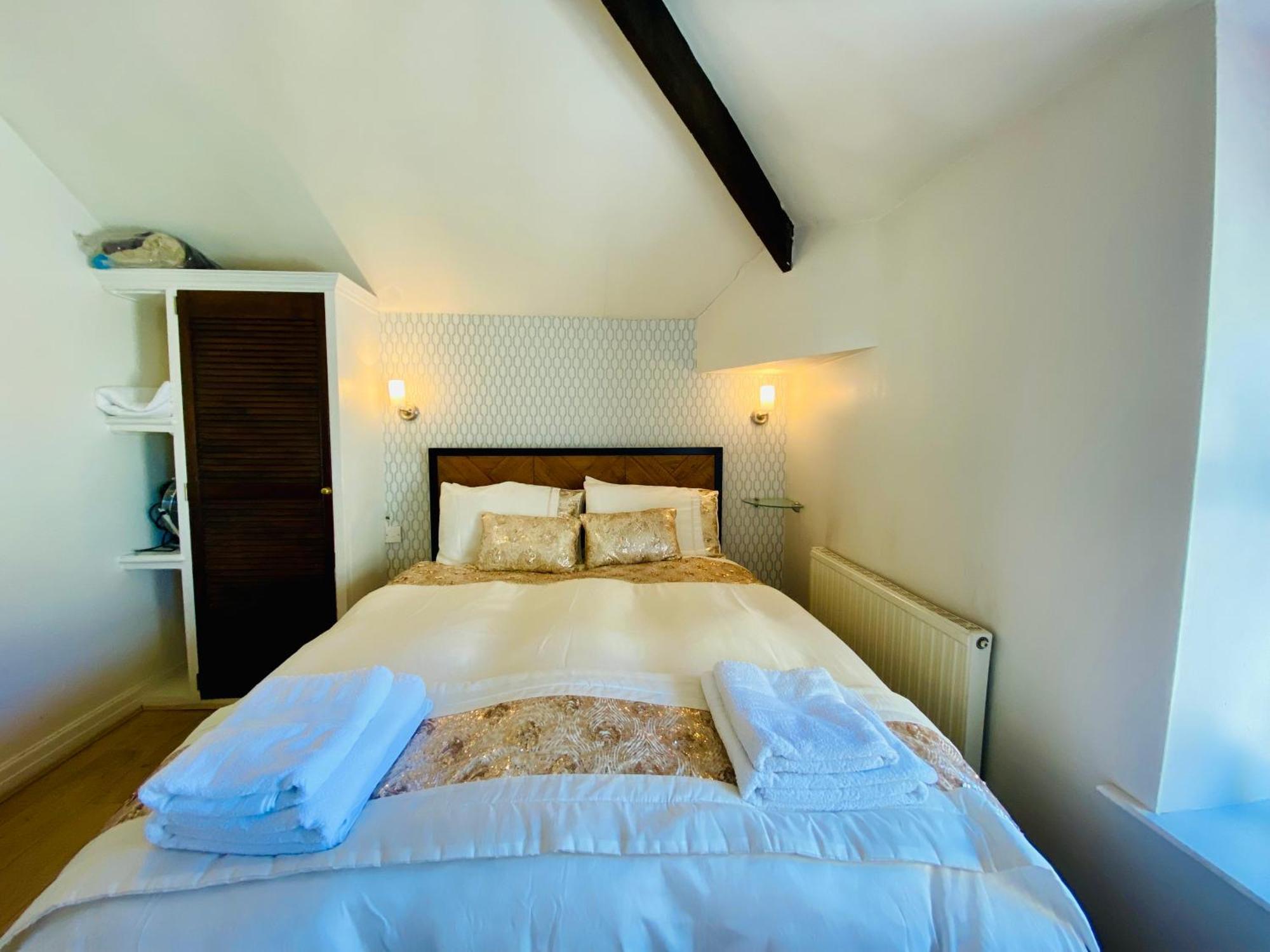 Views Over - 2bed Jade & Parking * Harrogate