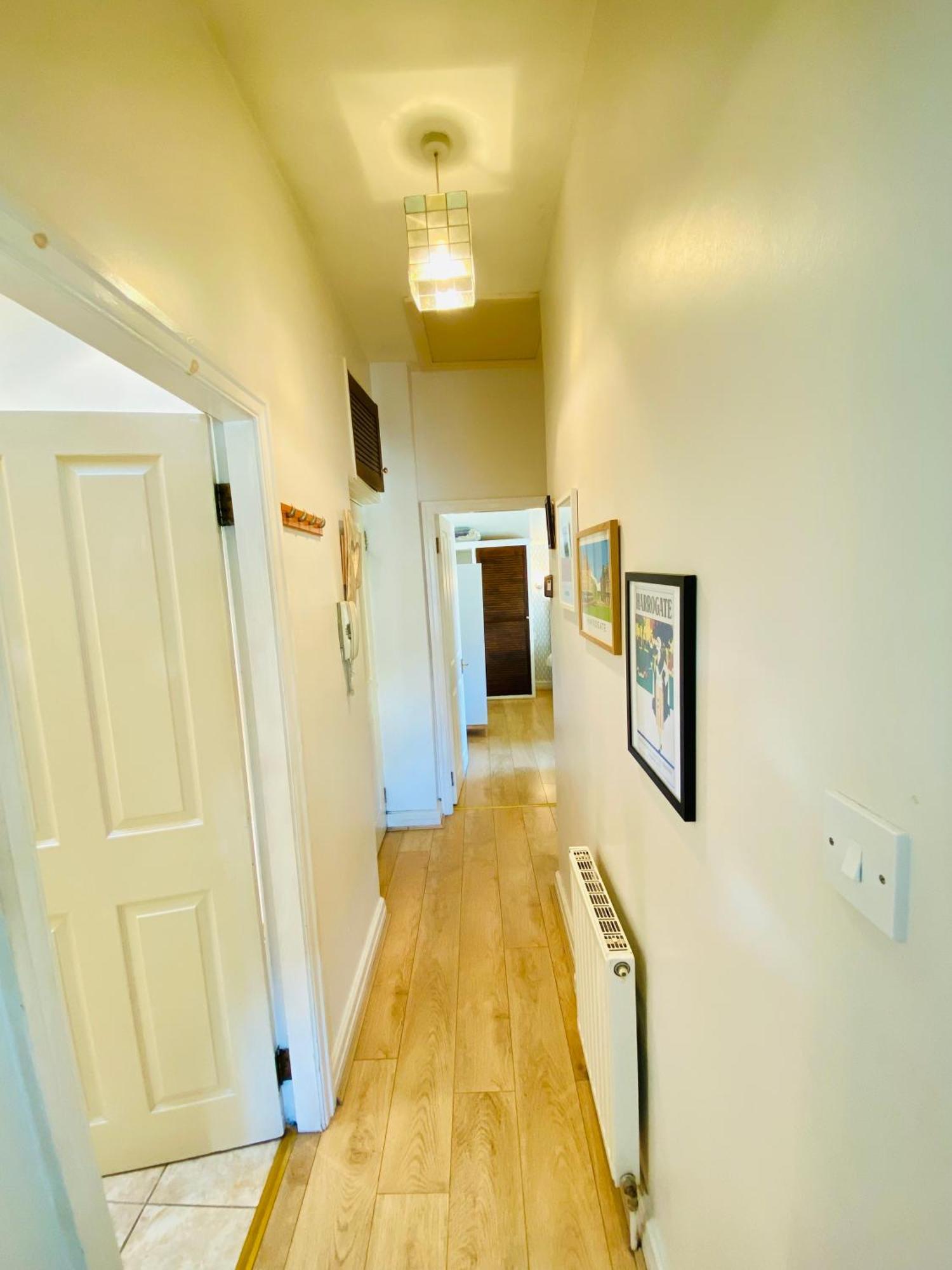 Apartment Views Over - 2bed Jade & Parking Harrogate