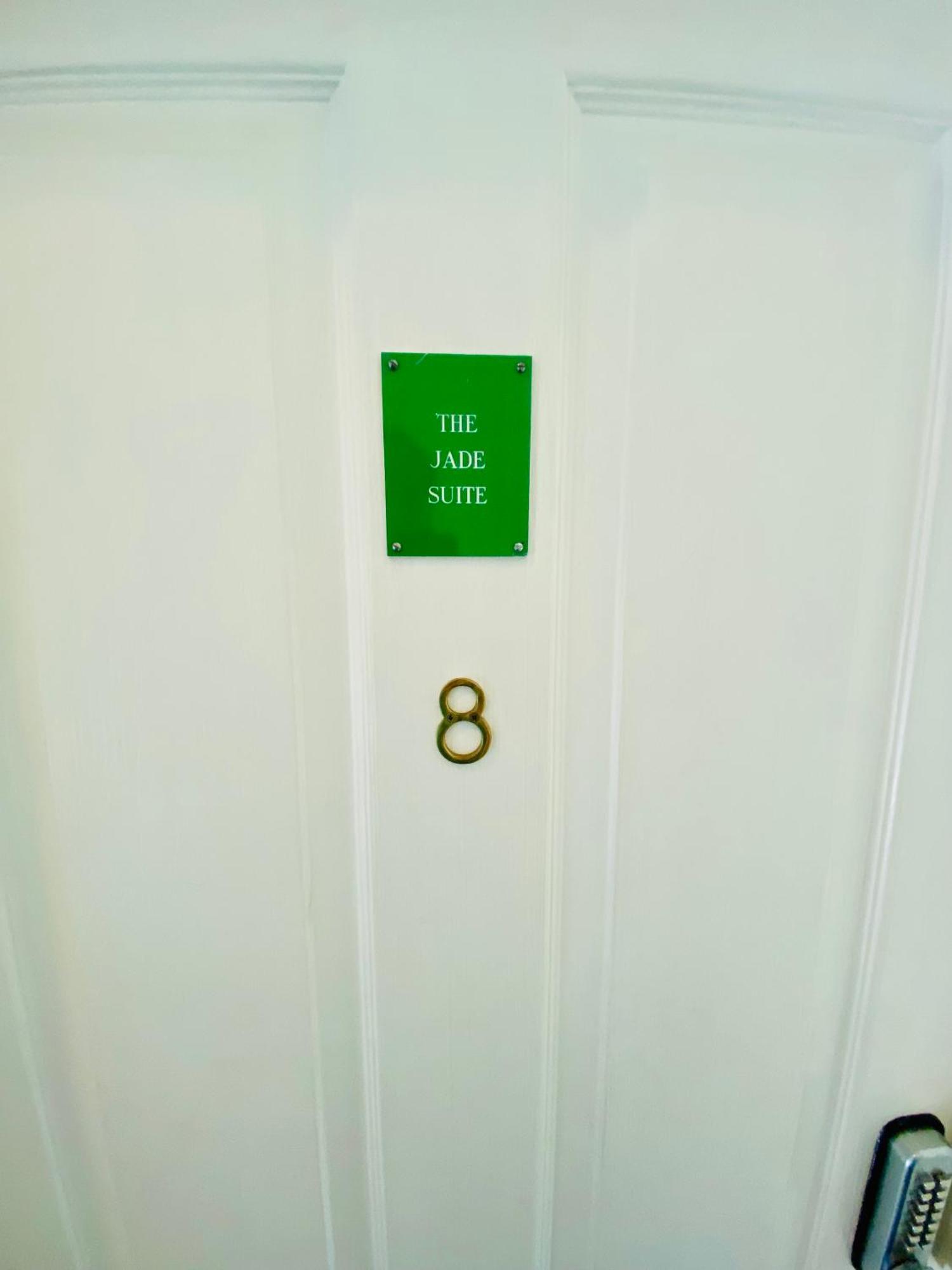 Apartment Views Over - 2bed Jade & Parking Harrogate